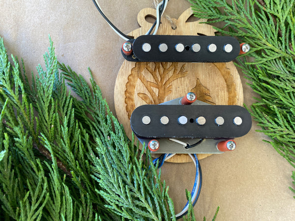 2025 Holiday Set Tele