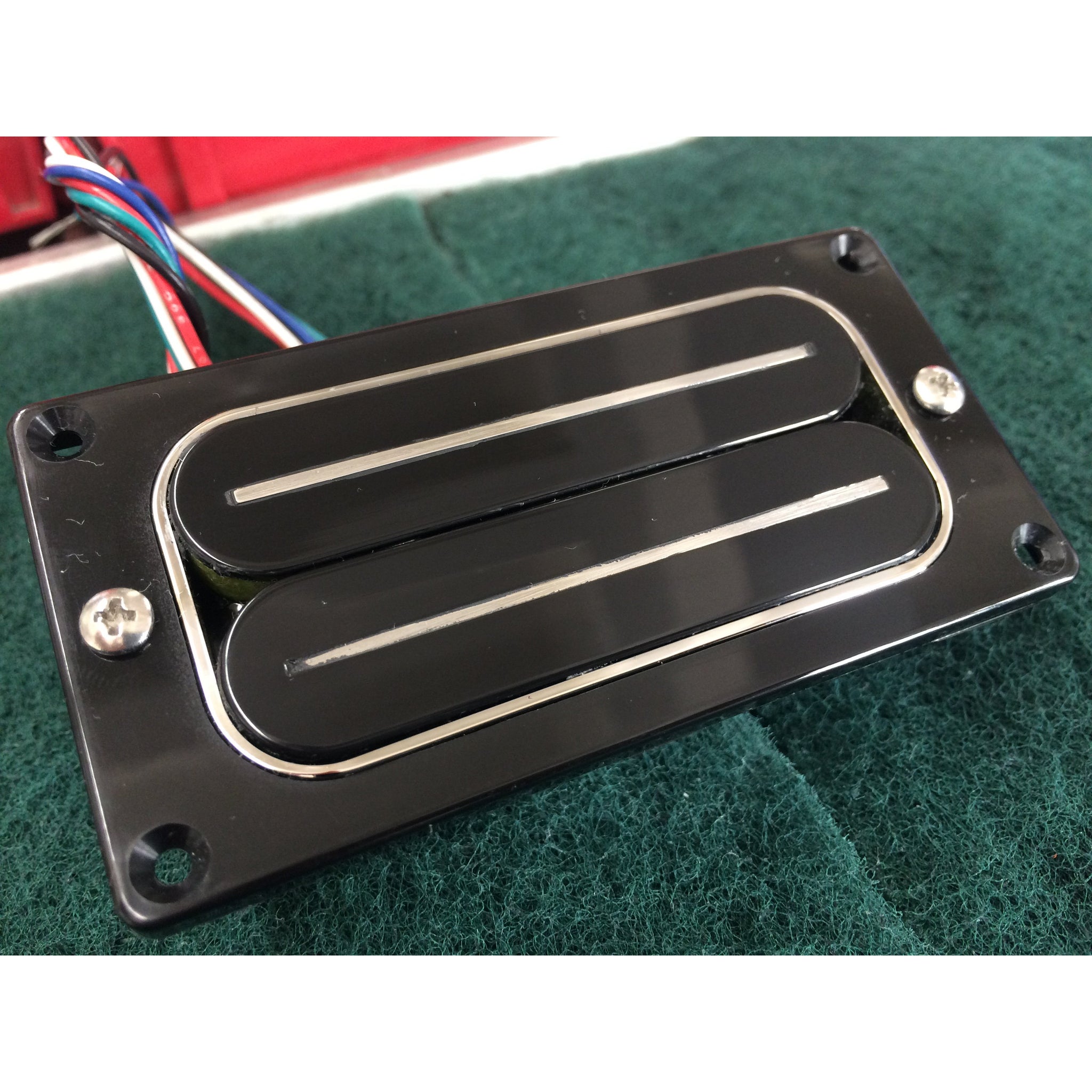 L500 black coils, chrome housing, and black mounting ring